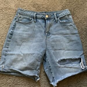 Stylish Blue Denim Women's Shorts